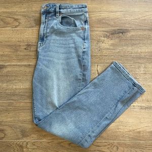 American Eagle Outfitters Mom Jeans